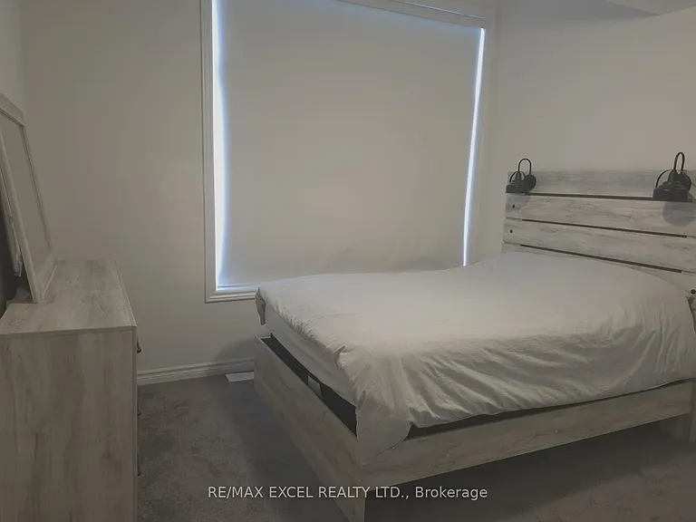 42 Simona Ave — Photo 18