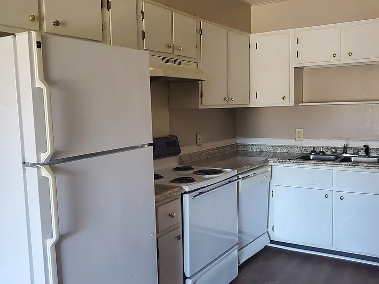 111 Hardwood Ct #A — Photo 13