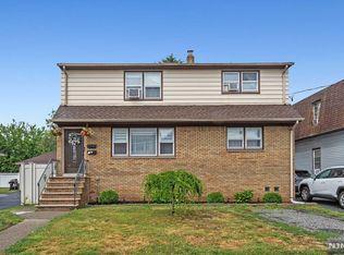 19 Park Row, Wallington, NJ 07057