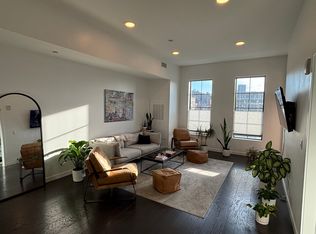 2635 Penn Ave #404, Pittsburgh, PA