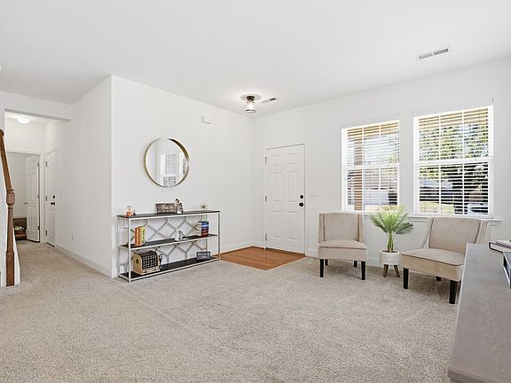 5th image of 41 Border Ave