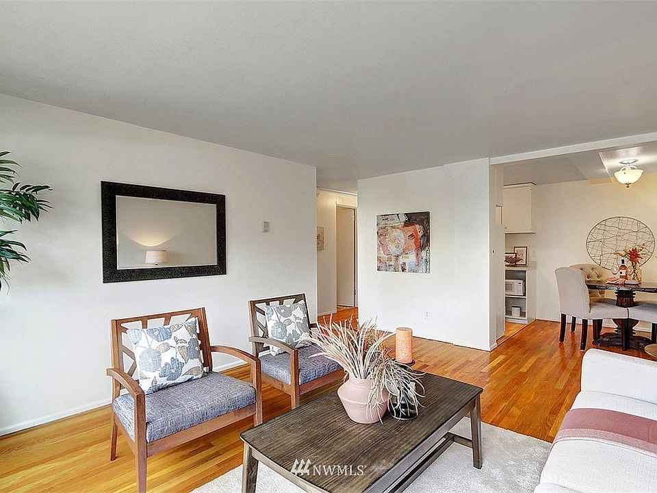 1st image of 919 2nd Avenue W #307