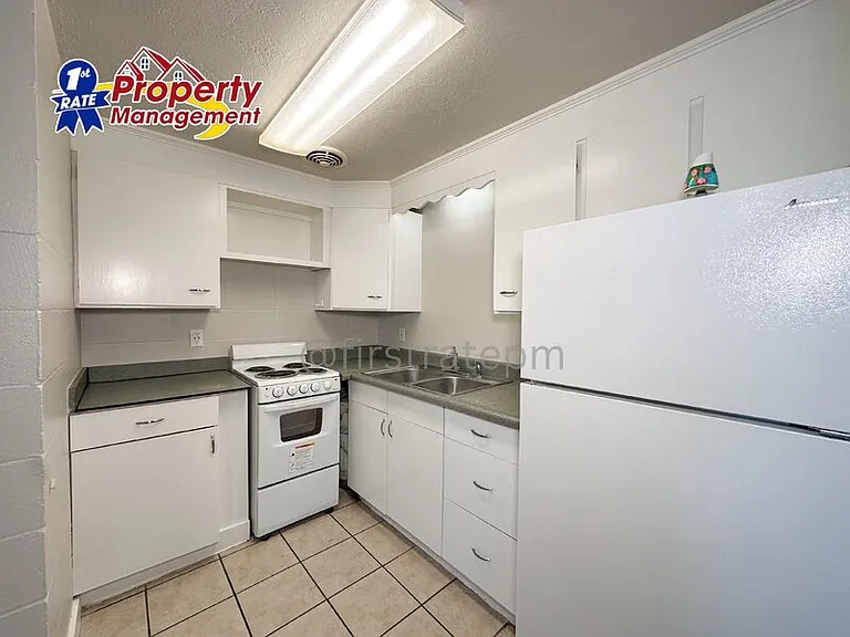 1205 W Beacon St — Photo 7