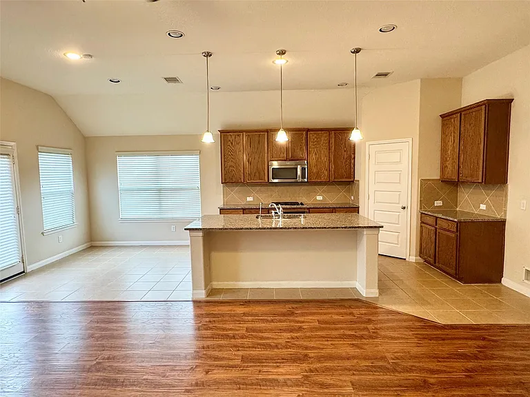 26934 Churchill Gate Ln — Photo 12
