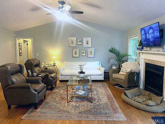 3rd image of 4216 Ashburton Ln