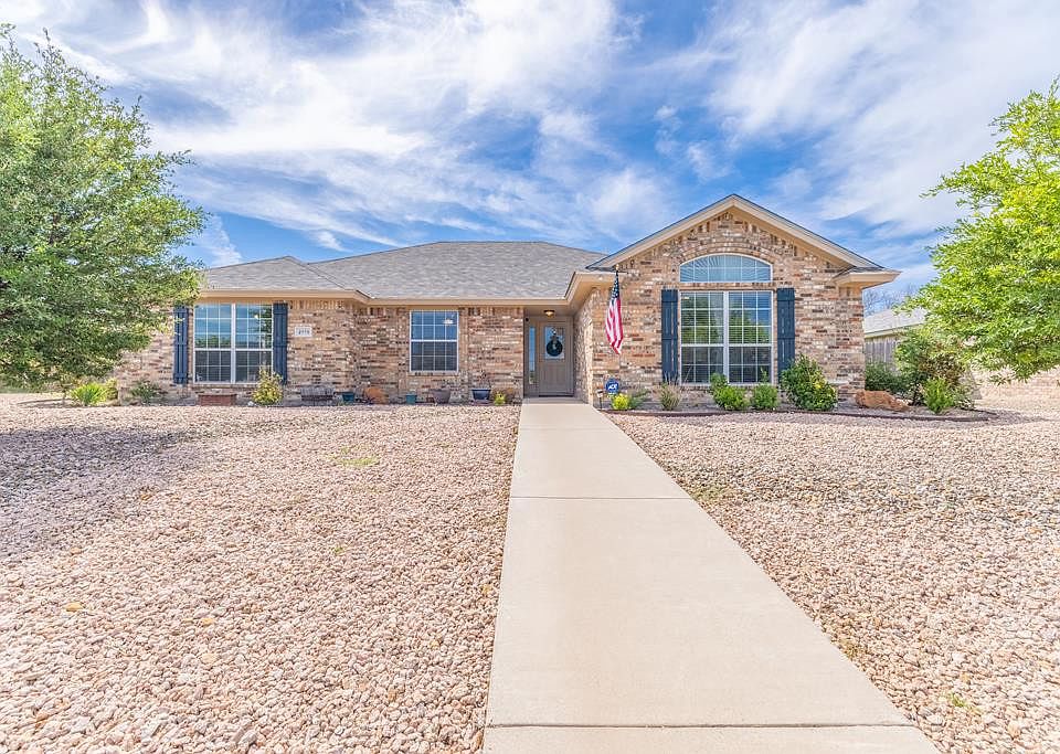 1st image of 4958 Scarlet Oak Ln