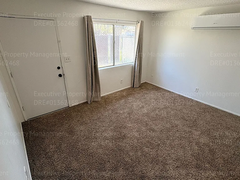 605 8th St — Photo 3