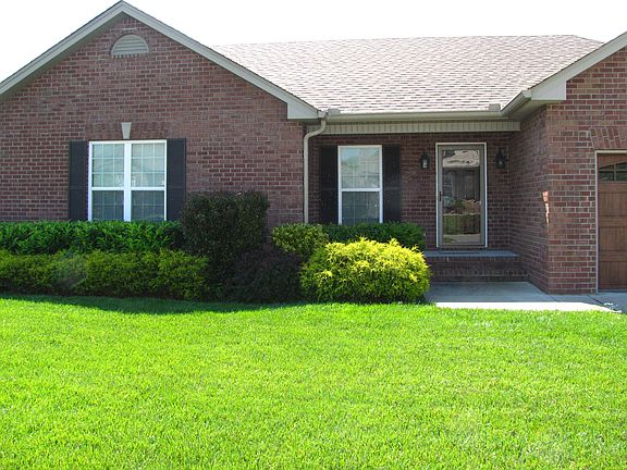 Full brick in desirable area