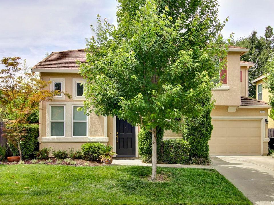 2nd image of 2853 Belle Fleur Way