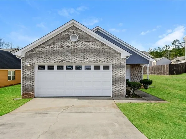 10941 Station Dr, Hampton, GA 30228