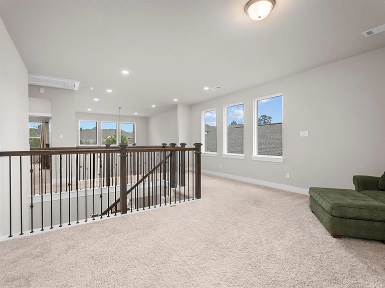 359 Mallorn Ln — Photo 24