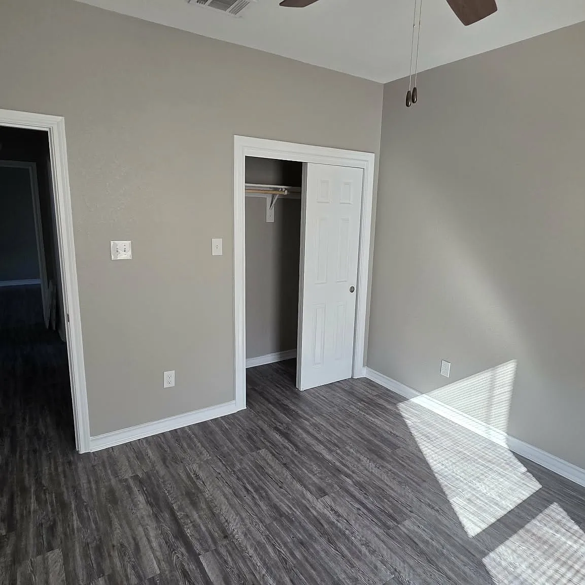 3 bed, 1120 sqft, $1,100 — Photo 3
