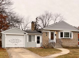 526 Barnsdale Rd, La Grange Park, IL 60526