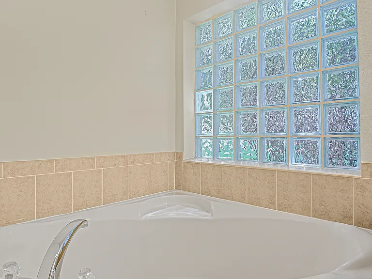 774 Princeton Dr — Photo 30