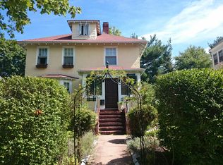 95 Manthorne Rd, West Roxbury, MA 02132