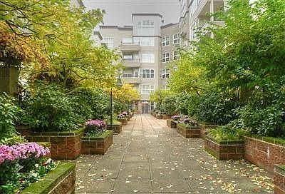 5th image of 10042 Main St 505 #505