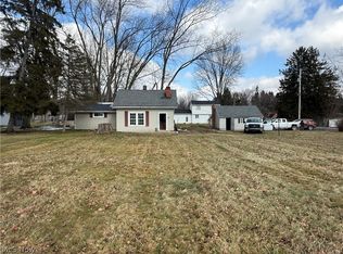 1262 Churchill Rd, Youngstown, OH 44505