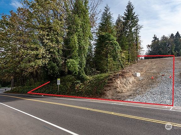 5th image of 7879 7907 S 132nd Street #A - B