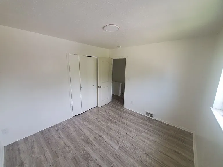 23756 Banbury Cir #15 — Photo 7