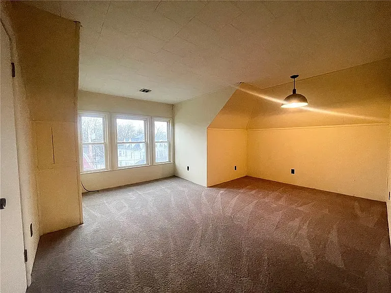407 Park Ave #3 — Photo 2