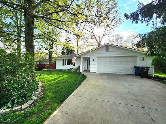 2nd image of 680 Ferndale Ave