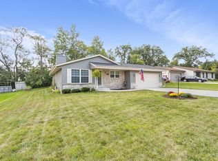 903 Rohda Dr, Waterford, WI 53185