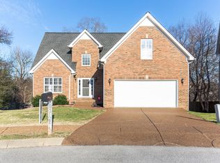 2122 Ieper Dr, Spring Hill, TN 37174