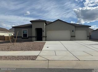 569 W Woodward St, Vail, AZ 85641