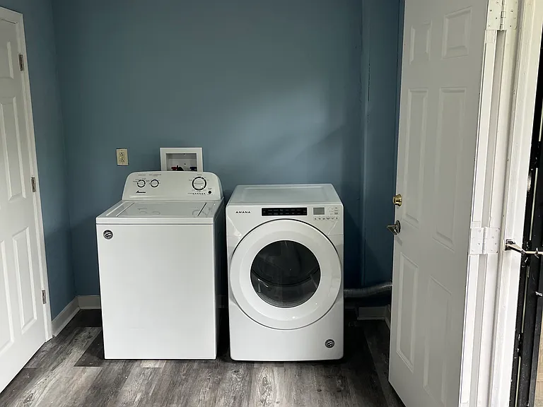 5033 Larchwood Ave — Photo 8