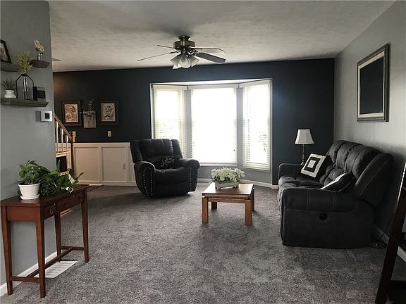 3rd image of 87 Christina Dr