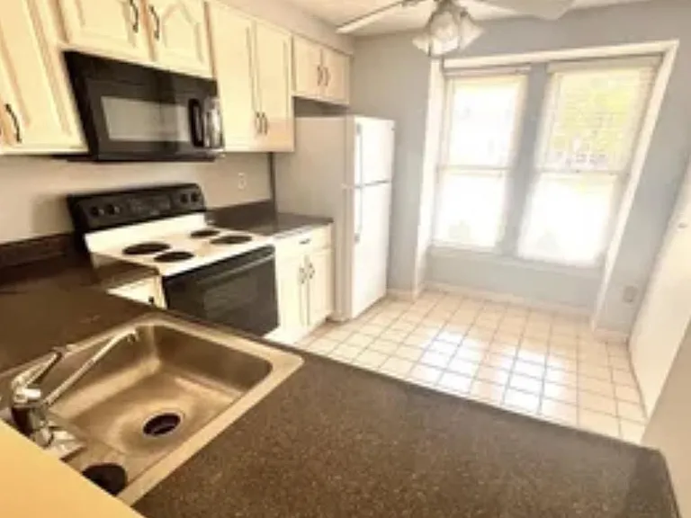 9547 Quarry Bridge Ct — Photo 4