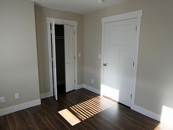 3rd image of 623 S Wolcott St APT 316