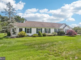 110 Maple Leaf Cir, Sewell, NJ 08080