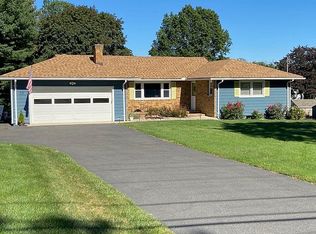 28 Union Rd, Clinton, NJ 08809