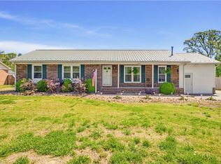 205 Cedarwood Trl, High Point, NC 27265