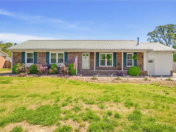 205 Cedarwood Trl, High Point, NC 27265