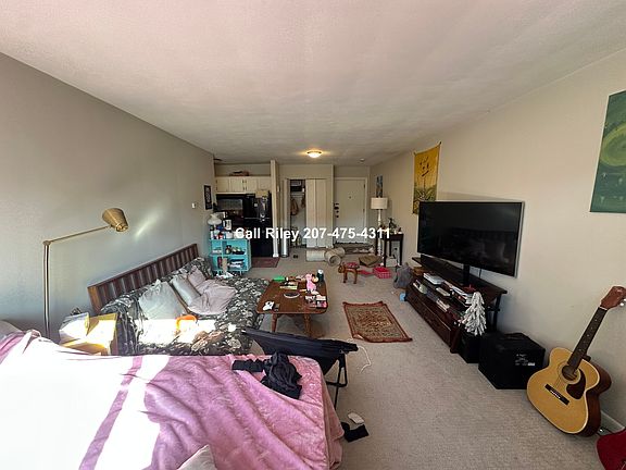 2nd image of 18 Glencoe St APT 27