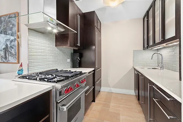 Rented by Bond New York | media 11