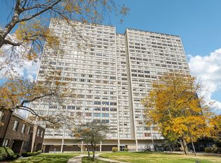 4800 S Lake Park Ave APT 2401, Chicago, IL