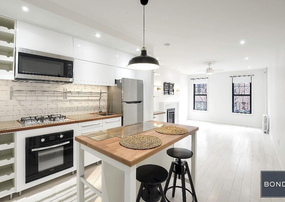1st image of 88 Horatio St APT 4D