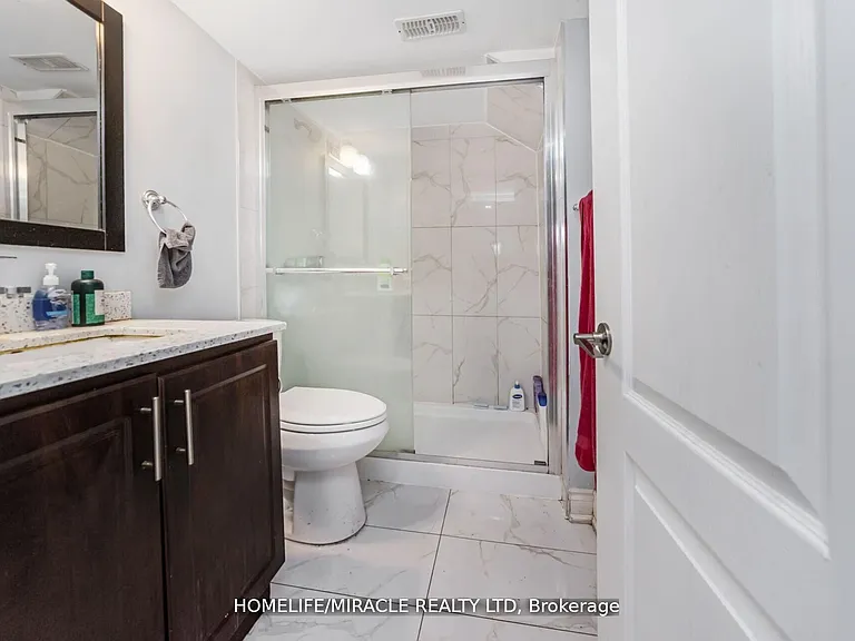 10 Kenora St — Photo 42