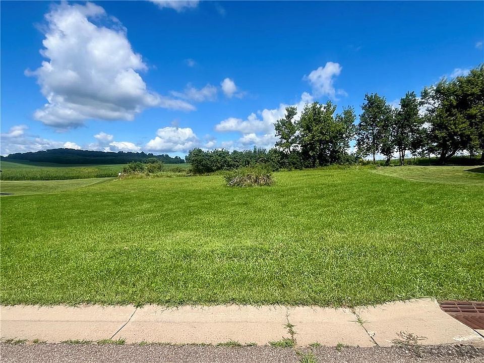 2nd image of 26316 West 3rd Avenue