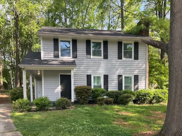 5424 Two Moons Dr, Charlotte, NC 28212