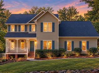 7509 Keating Dr, Oak Ridge, NC 27310