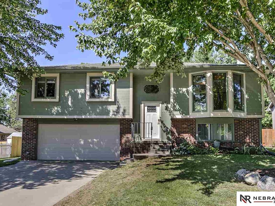 1st image of 4960 S 167th St