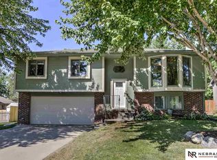 4960 S 167th St, Omaha, NE 68135