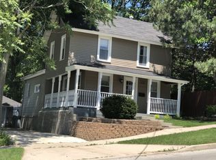 114 E 13th St, Lockport, IL 60441