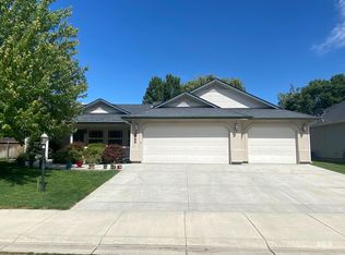 2966 Timberfalls Pl, Meridian, ID 83646