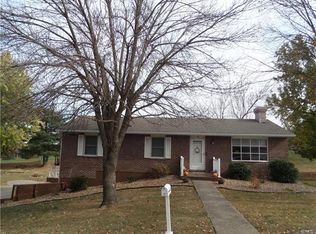 57 Pioneer Trl, Hannibal, MO 63401