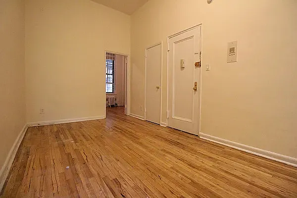 Rented by Luxor Homes & Investment Realty | media 13